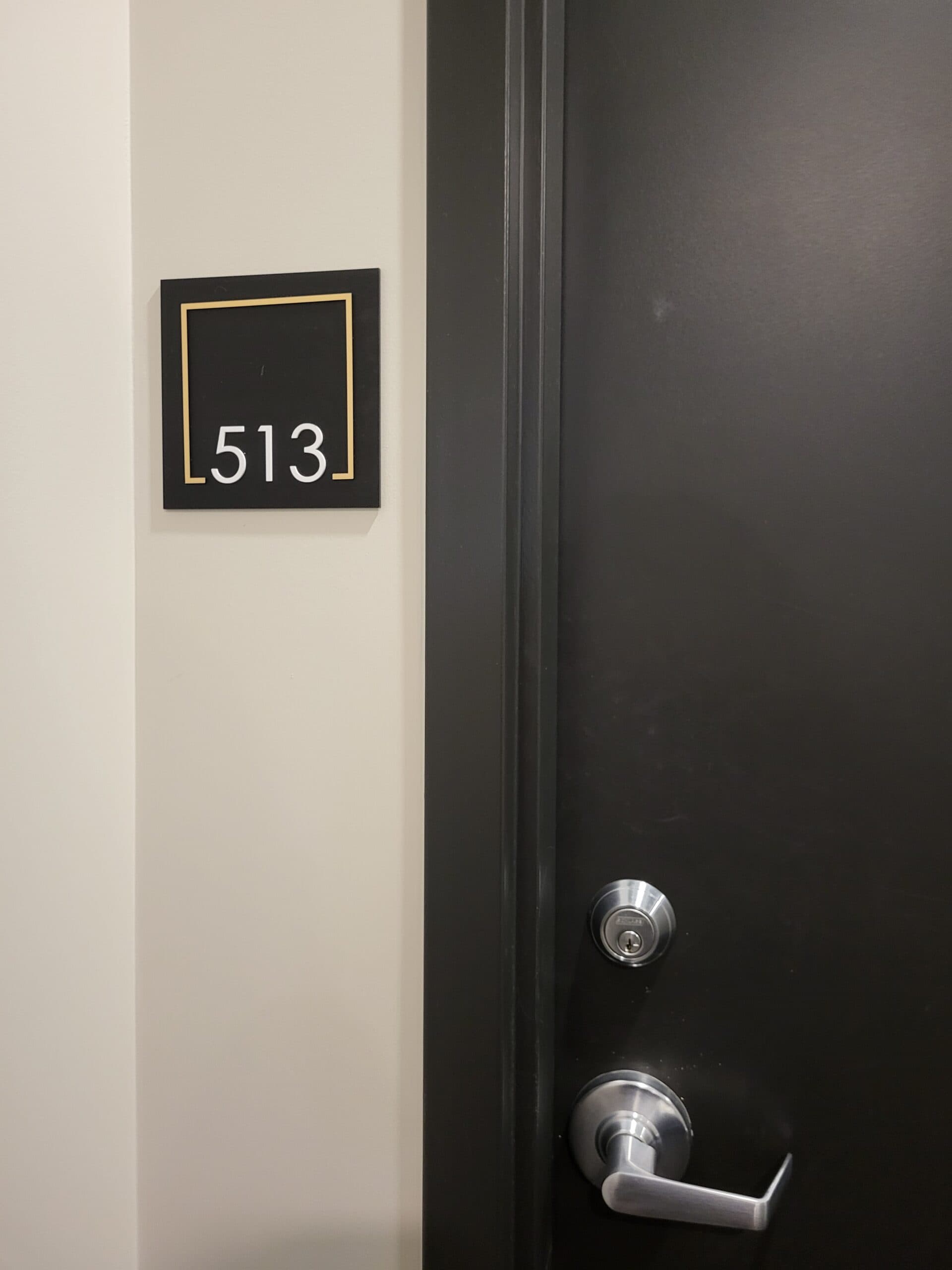 Unit 513: photo 1